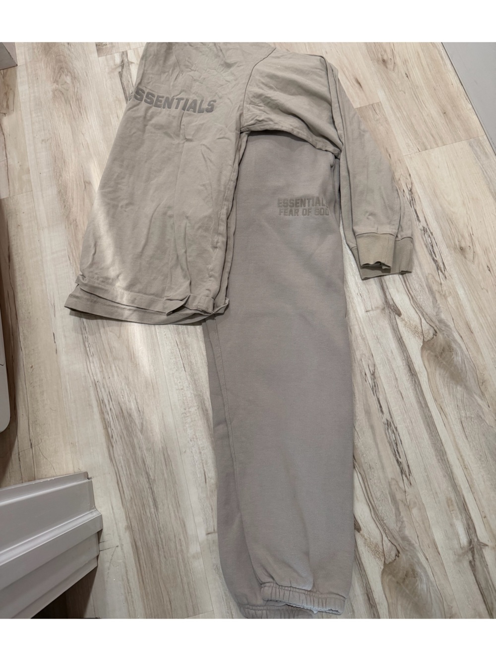 Essentials Men’s Sweatpants in Taupe Gray